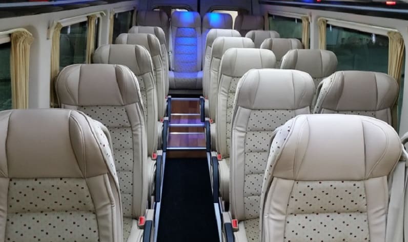 United Kingdom: Coach company in England in England and Ewell